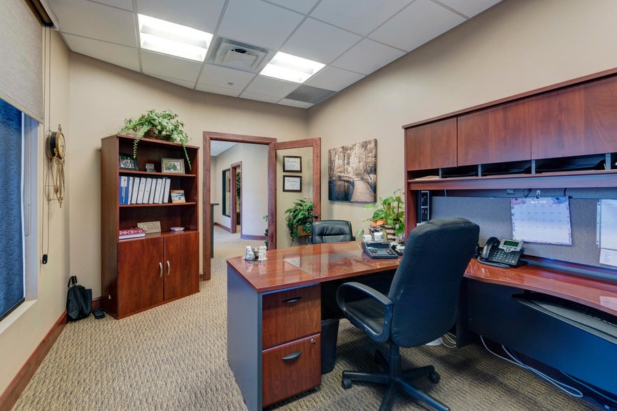 More Photos Of 103 4th St, Castle Rock Office For Sale