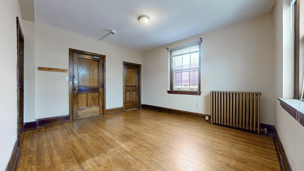 More Photos Of 70 Mill St, Halton Hills Apartments For Sale