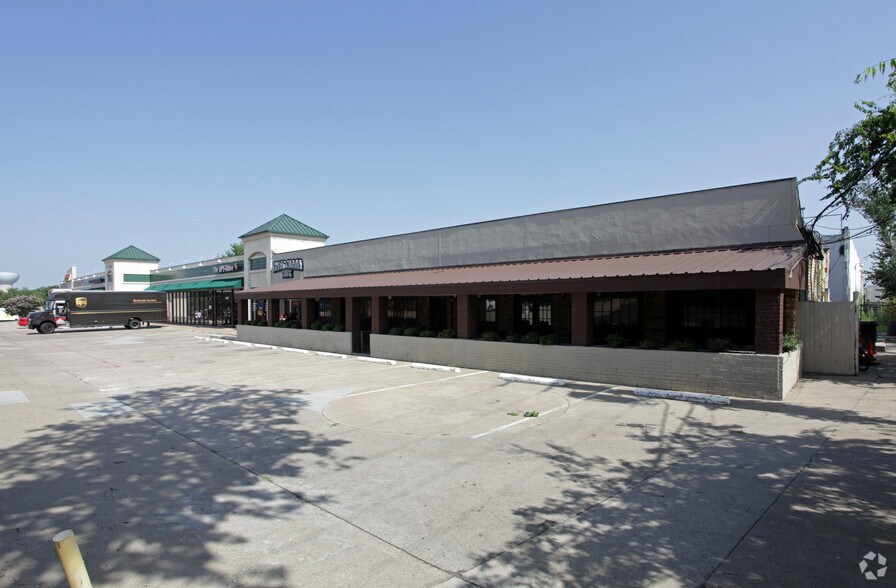 More Photos Of 4201-4291 Belt Line Rd, Addison Restaurant For Lease