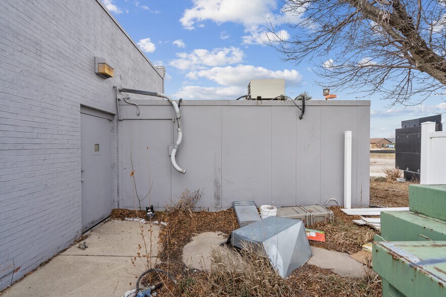 More Photos Of 10 Plaza Dr, Clear Lake Fast Food For Sale