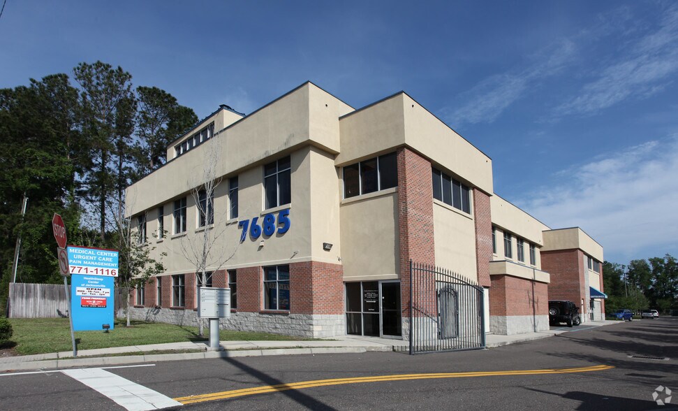 Primary Photo Of 7685 103rd St, Jacksonville Medical For Lease