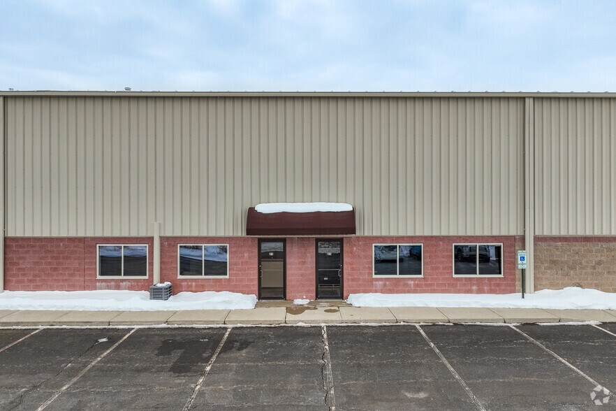 More Photos Of 25-29 Greenscapes Ct, Johnstown Warehouse For Lease