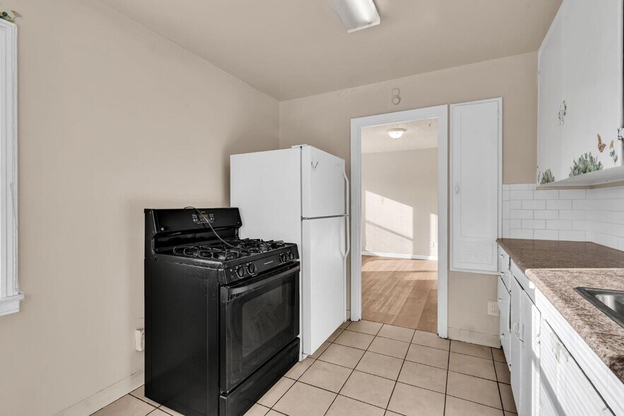 More Photos Of 1146 N Monroe St, Stockton Apartments For Sale