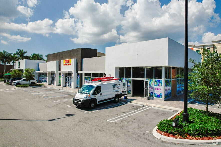 More Photos Of 2925 NE 8th St, Homestead General Retail For Lease