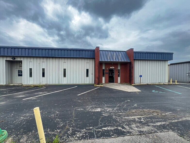More Photos Of 4701 Commercial Dr NW, Huntsville Warehouse For Lease