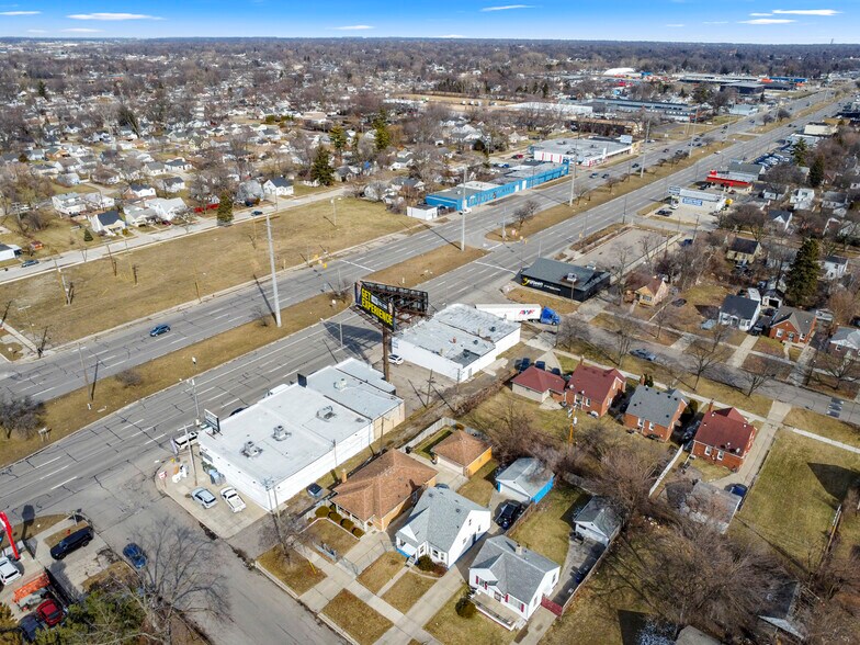 More Photos Of 12744 E 8 Mile Rd, Detroit General Retail For Sale