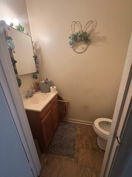 More Photos Of 509 Last Resort Ct, Cumberland Multifamily For Sale