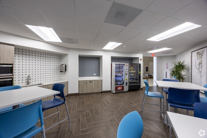 More Photos Of 2400 Lake Park Dr SE, Smyrna Office For Lease