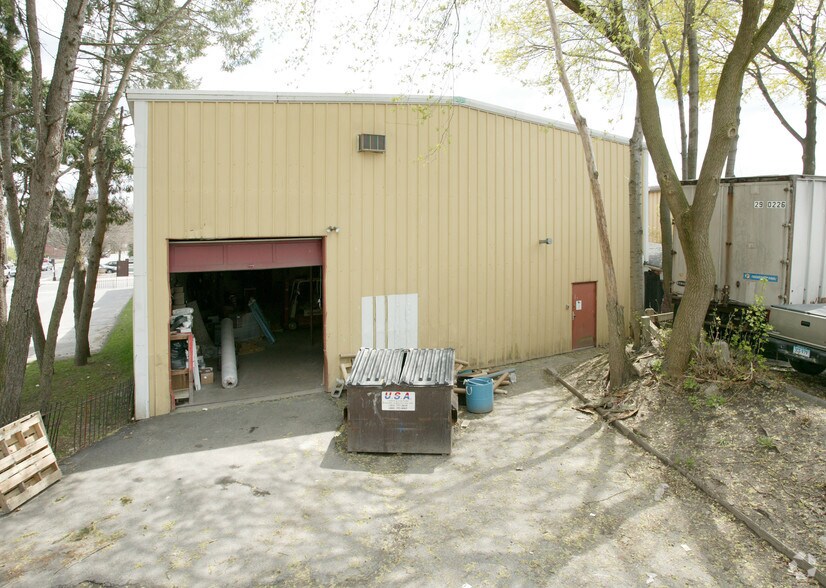 More Photos Of 83 E Main St, Torrington Freestanding For Lease