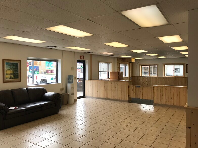 More Photos Of 206 Union St S, Mora Freestanding For Lease