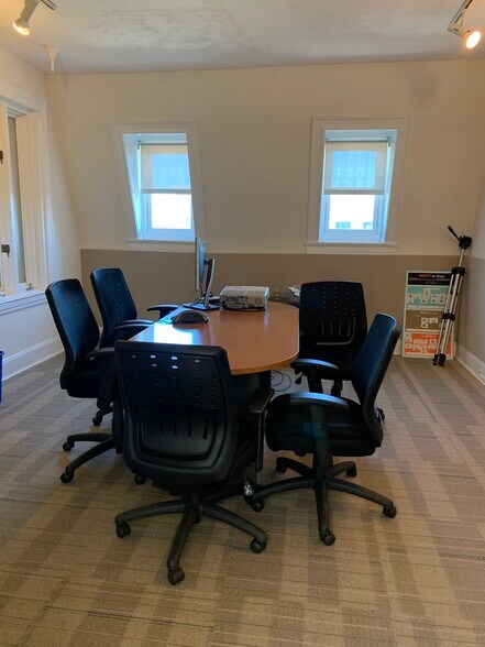 More Photos Of 2526 Saint Paul St, Baltimore Office For Sale