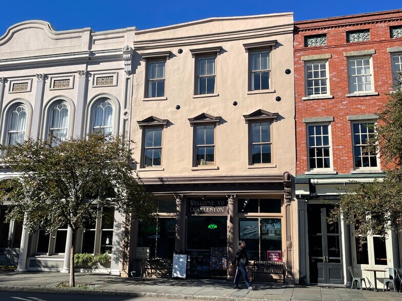 More Photos Of 231 Meeting St, Charleston Storefront Retail Office For Lease