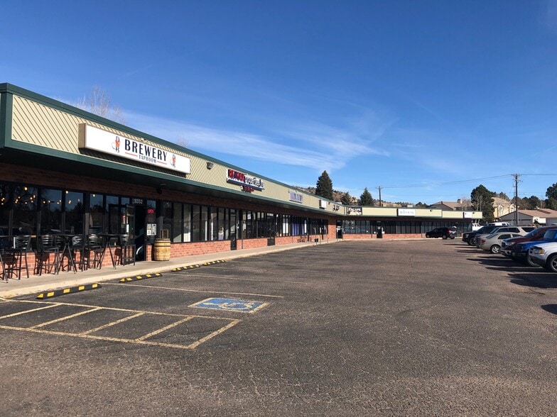 More Photos Of 3352-3366 Templeton Gap Rd, Colorado Springs General Retail For Lease