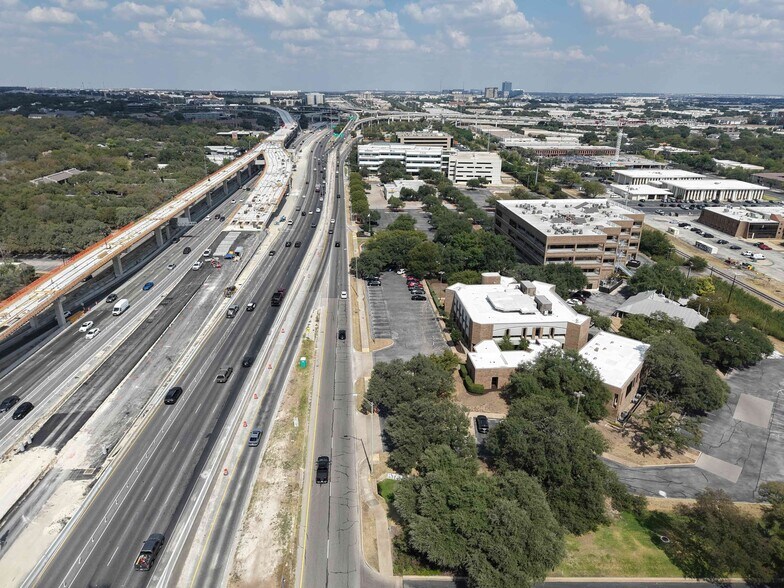 More Photos Of 8329 N Mopac Expy, Austin Office For Lease