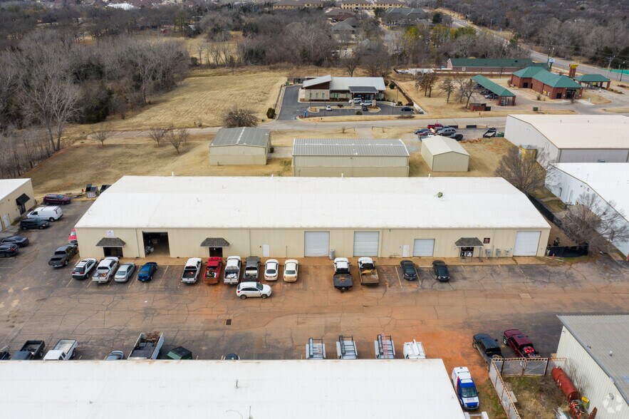 More Photos Of 3724 E 2nd St, Edmond Warehouse For Sale