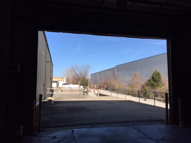 More Photos Of 1811 N Topping Ave, Kansas City Warehouse For Sale