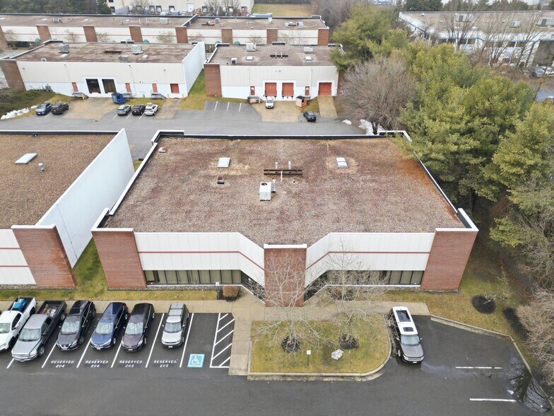 More Photos Of 16000 Trade Zone Ave, Upper Marlboro Unknown For Lease