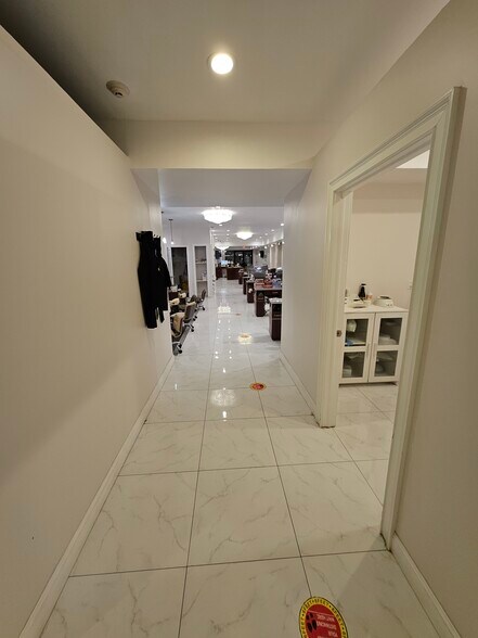 More Photos Of 200 Closter Dock Rd, Closter Storefront Retail Office For Lease