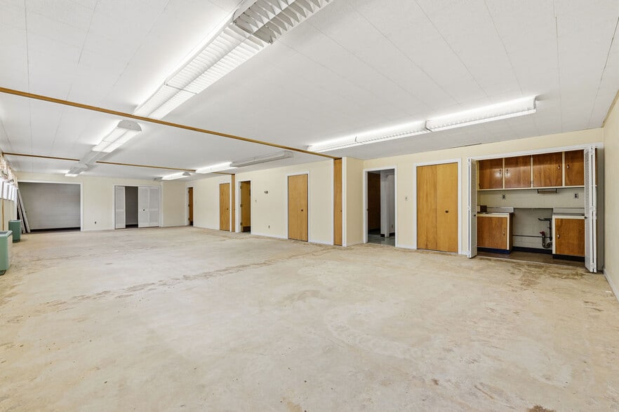 More Photos Of 366 E Tulane Rd, Columbus Religious Facility For Sale