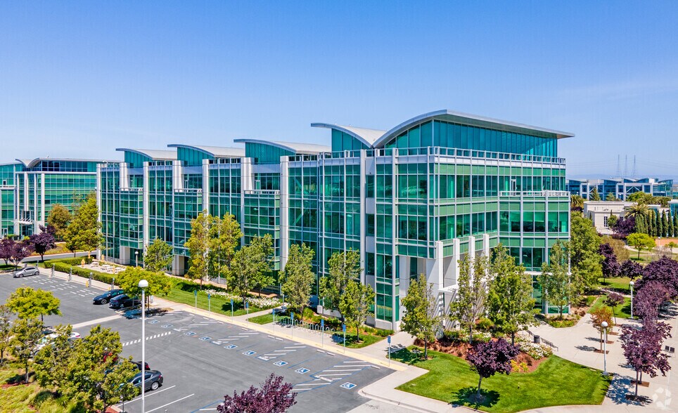 Primary Photo Of 2000 Seaport Blvd, Redwood City Office For Lease