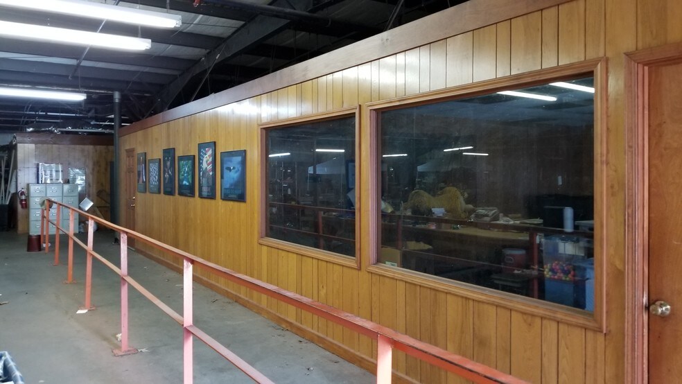 More Photos Of 3150 Grants Mill Rd W, Wallace Manufacturing For Sale