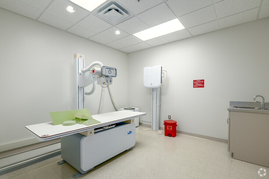 More Photos Of 6020 Meadowridge Center Dr, Elkridge Medical For Lease