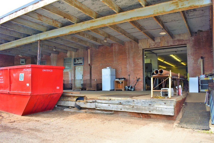 More Photos Of 1038 Triplett Blvd, Akron Manufacturing For Sale