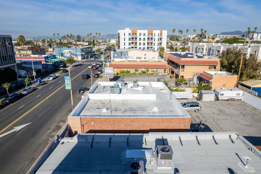 More Photos Of 2909 Beverly Blvd, Los Angeles General Retail For Sale