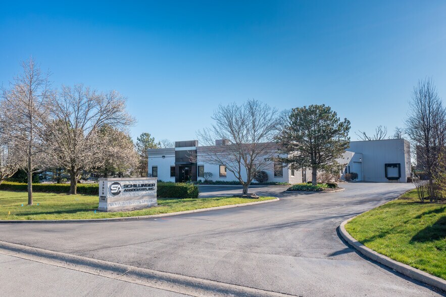 Primary Photo Of 17819 Commerce Dr, Westfield Warehouse For Sale