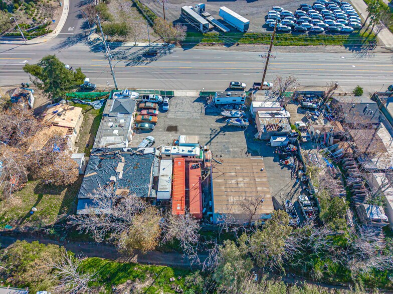 More Photos Of 16805 Sierra Hwy, Canyon Country Warehouse For Sale