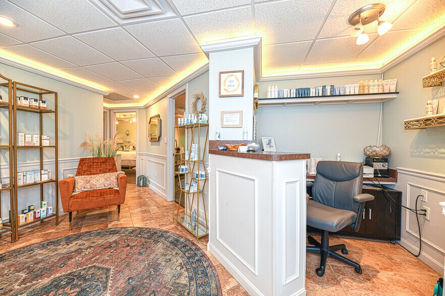 More Photos Of 106 Tyngsboro Rd, North Chelmsford Fast Food For Sale