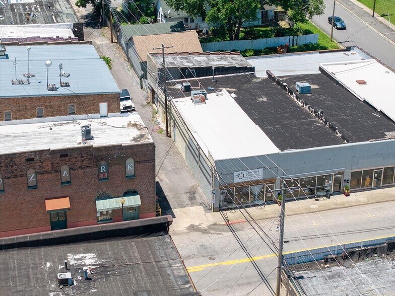 More Photos Of 111 N 3rd St, Ozark General Retail For Sale