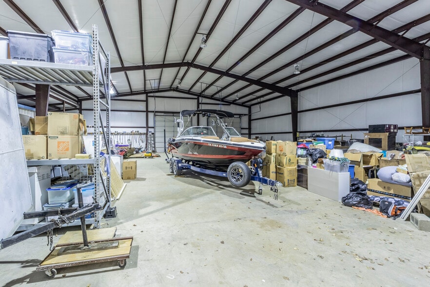 More Photos Of 9840 Jacksboro Hwy, Fort Worth Warehouse For Sale