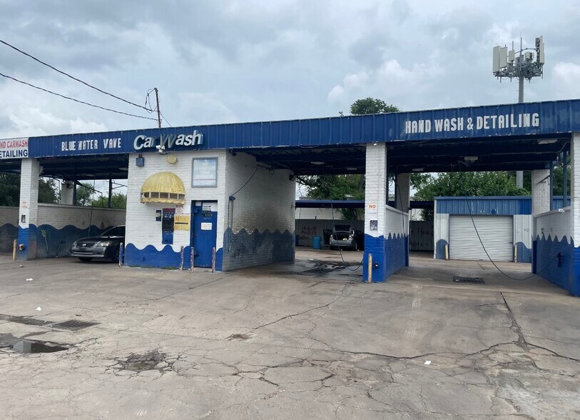 Primary Photo Of 1411 W Gulf Bank Rd, Houston Carwash For Sale
