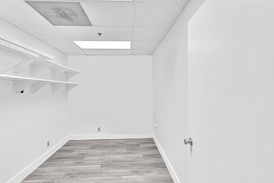 More Photos Of 2900 W Cypress Creek Rd, Fort Lauderdale Office For Sale