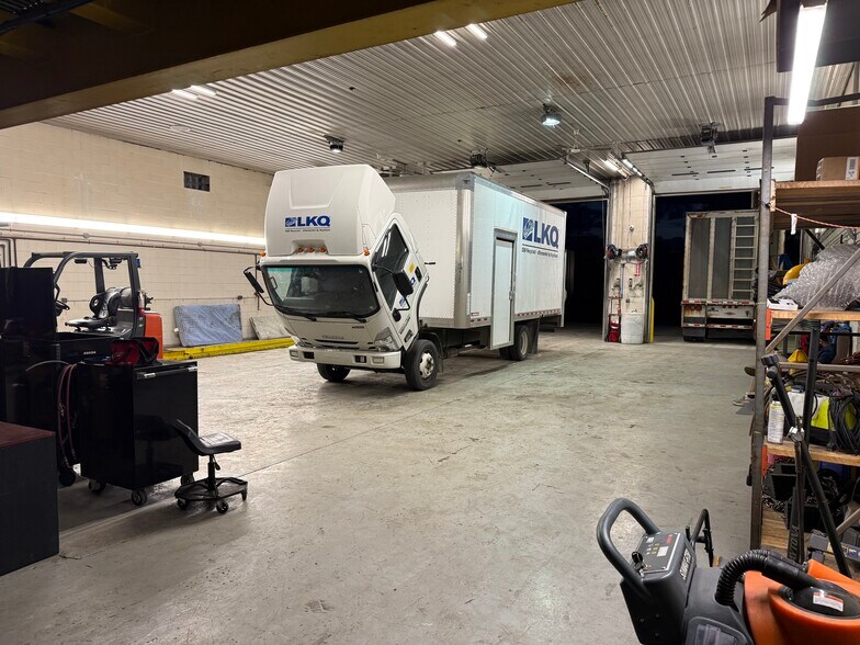 More Photos Of 4881 Pittsburgh Rd, Harrisville Light Distribution For Sale