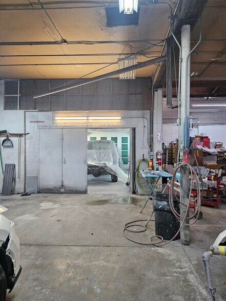More Photos Of 631 Basin St SW, Ephrata Auto Repair For Sale