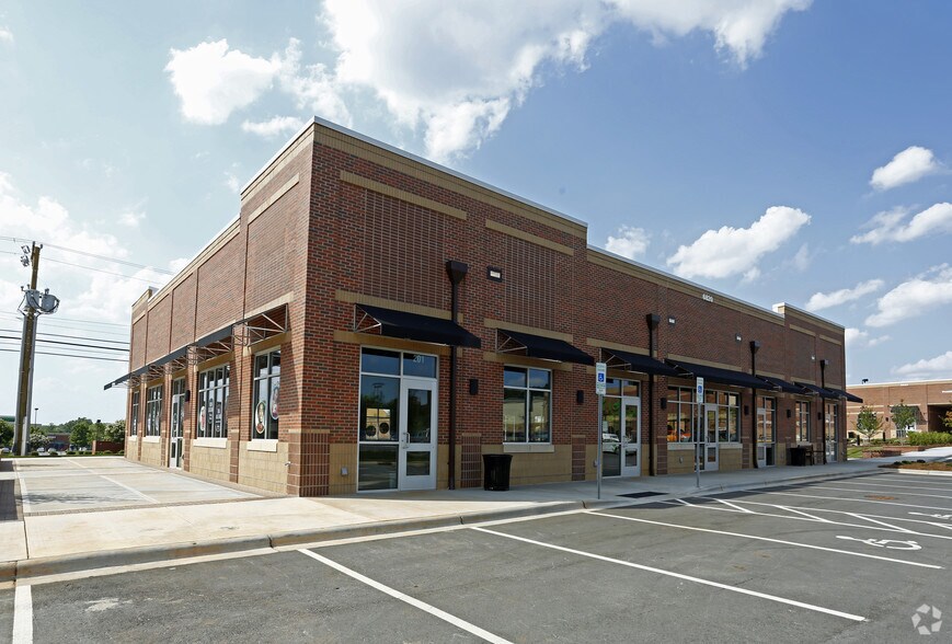 More Photos Of 6828 Matthews Mint Hill Rd, Mint Hill Unknown For Lease