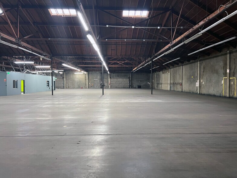 More Photos Of 1972-1974 E 20th St, Los Angeles Warehouse For Lease
