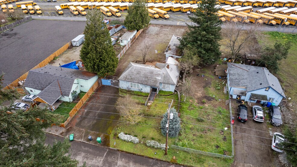 More Photos Of 6350 NE 66th Ave, Portland Flex For Sale