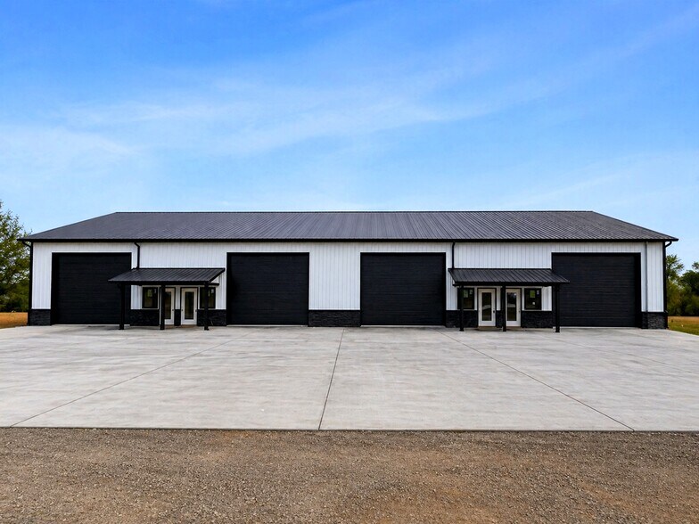 Primary Photo Of 404 S 21st St, Indianola Industrial For Lease