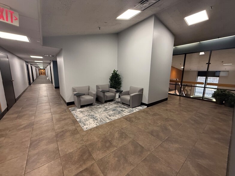 More Photos Of 1580 McLaughlin Run Rd, Upper Saint Clair Office For Lease