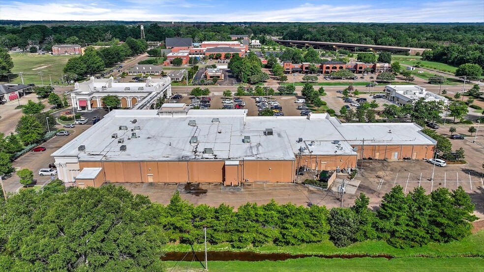 More Photos Of 1020-1038 Highway 51, Madison Unknown For Lease