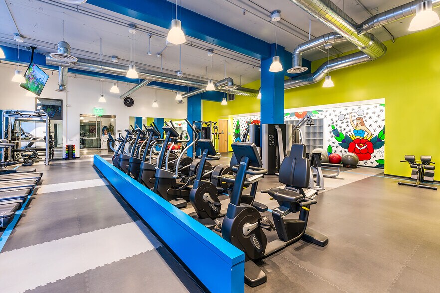 More Photos Of 800 E Colorado Blvd, Pasadena Office For Lease