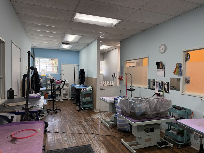 More Photos Of 11737 W Pico Blvd, Los Angeles Storefront For Sale