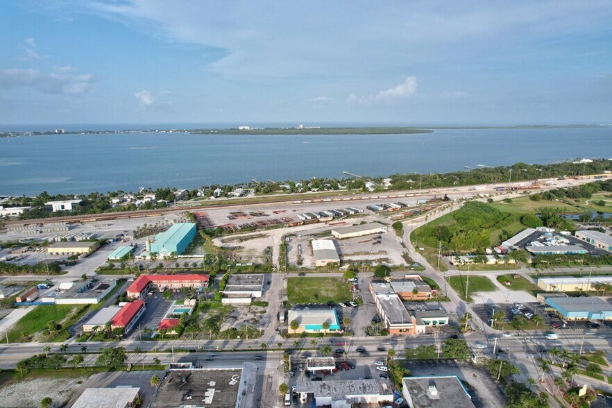 More Photos Of 706 S US Highway 1, Fort Pierce Freestanding For Sale
