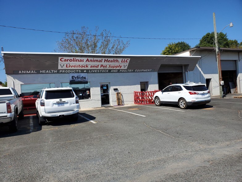 More Photos Of 511-555 Morgan Mill Rd, Monroe Unknown For Lease