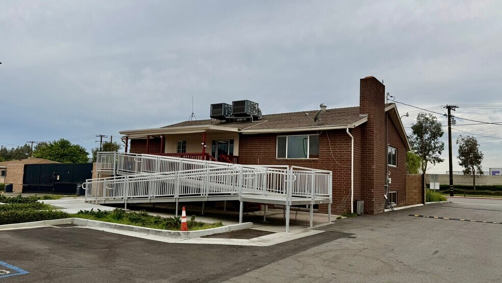 More Photos Of 11101 Calabash Ave, Fontana Truck Terminal For Sale