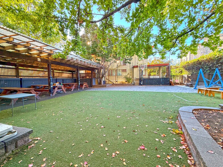 More Photos Of 2340 Durant Ave, Berkeley Schools For Lease