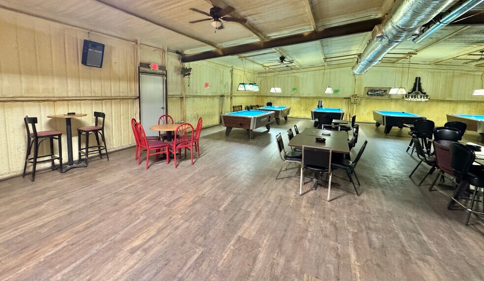 More Photos Of 74 Barn Swallow Rd, Idabel Restaurant For Sale